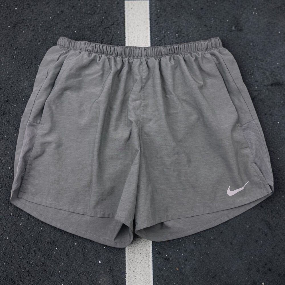 Nike Challenger Men's 5” Lined Gray Running Short w Pockets L Large CZ9062 084